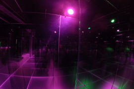 gallery-glasi-glaslabyrinth-led-beleuchtung